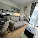 Sisi Tirana